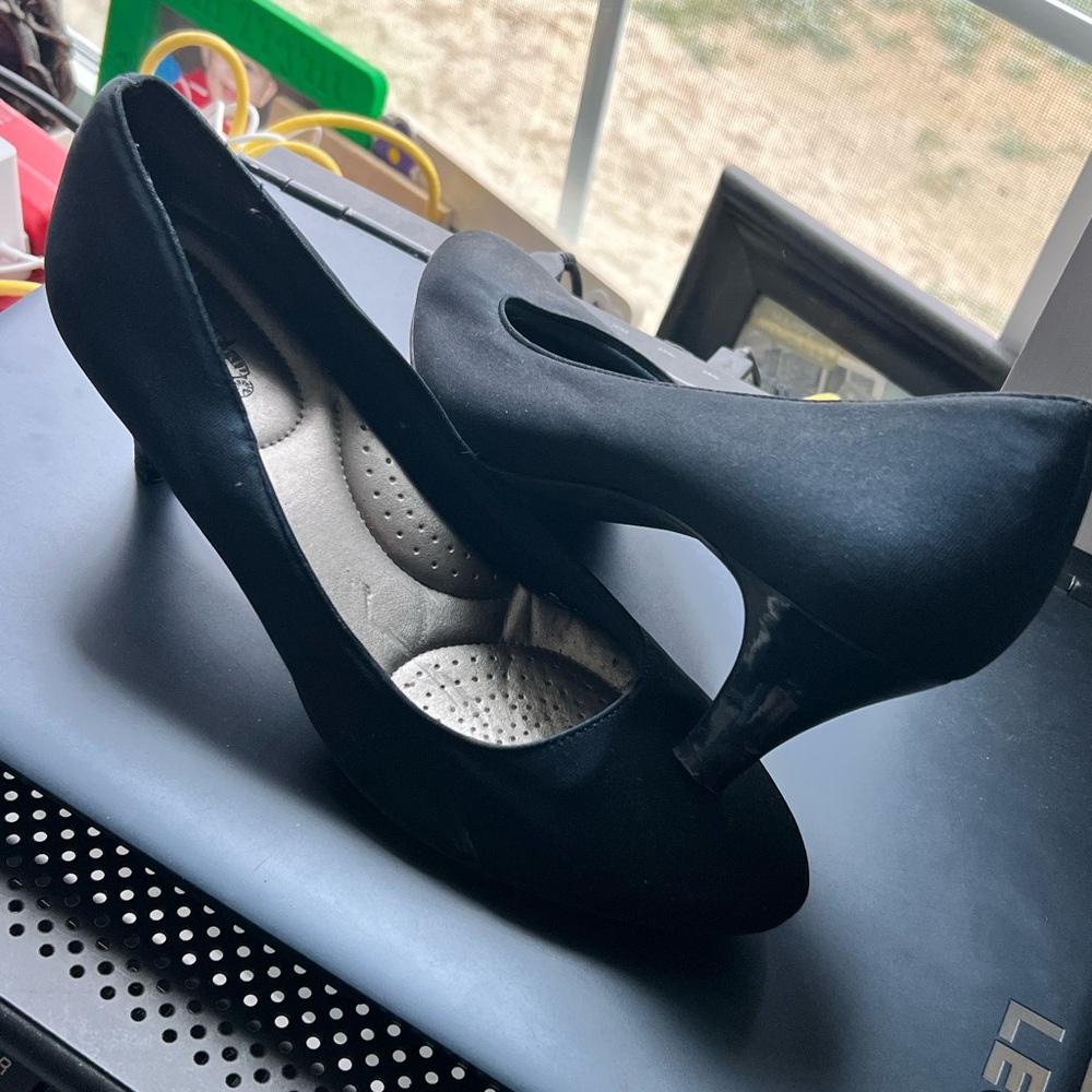 Elegant Navy Blue Women's Heels